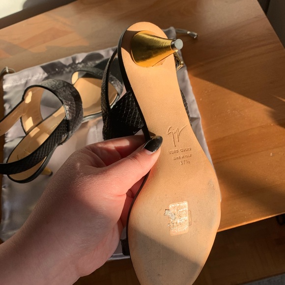 Giuseppe Zanotti (7.5 women) Kitten Heel - Picture 5 of 10